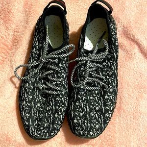 Shoes. Black & white. Fits 9-10. Boost brand
